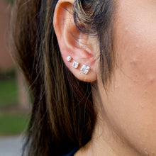 Load image into Gallery viewer, 14k Solitaire Square Stud Earrings