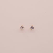 Load image into Gallery viewer, 14k Solitaire Round Stud Earrings