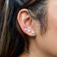 Load image into Gallery viewer, 14k Solitaire Square Stud Earrings